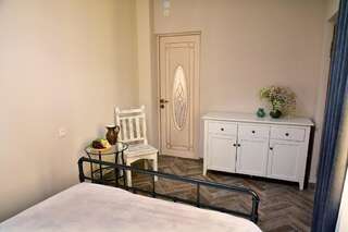 Хостелы Retro Hostel & Tours Ереван Двухместный номер Делюкс с 1 кроватью-6