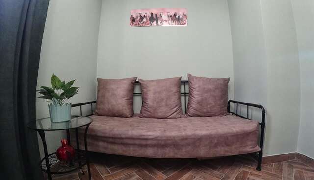 Хостелы Retro Hostel & Tours Ереван-17